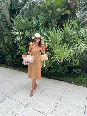 Mini Twist Lock Raffia Bag