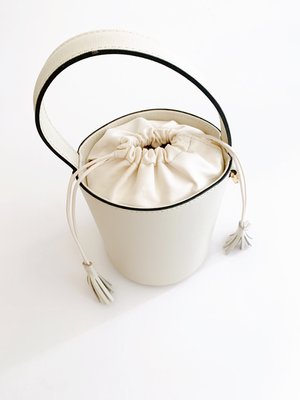 LE CREAM BUCKET BAG