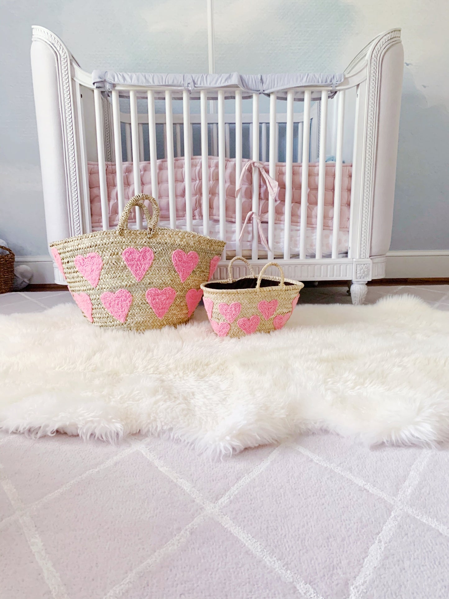 Amor Jumbo Heart Basket