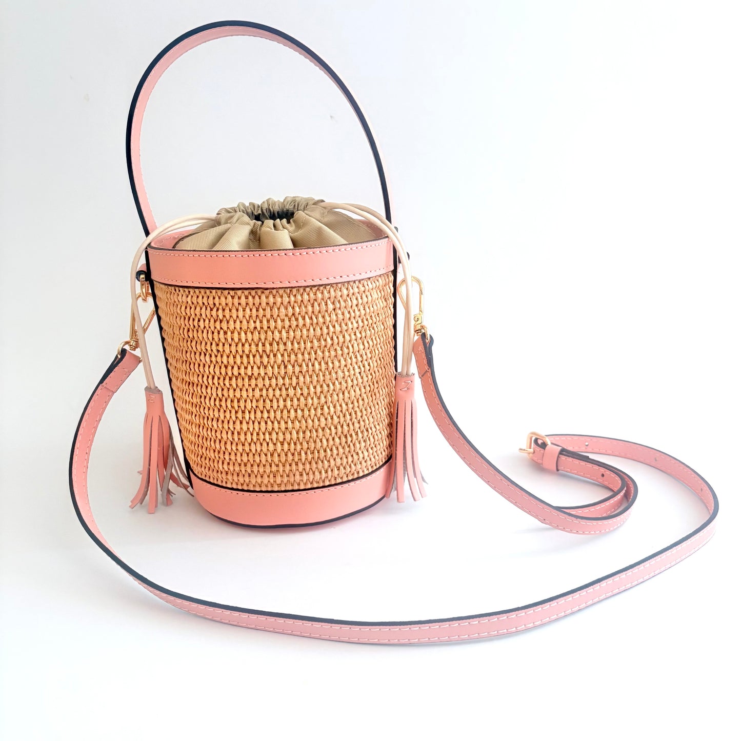 Heaven's 27 Raffia Light Pink Raffia Bucket Bag