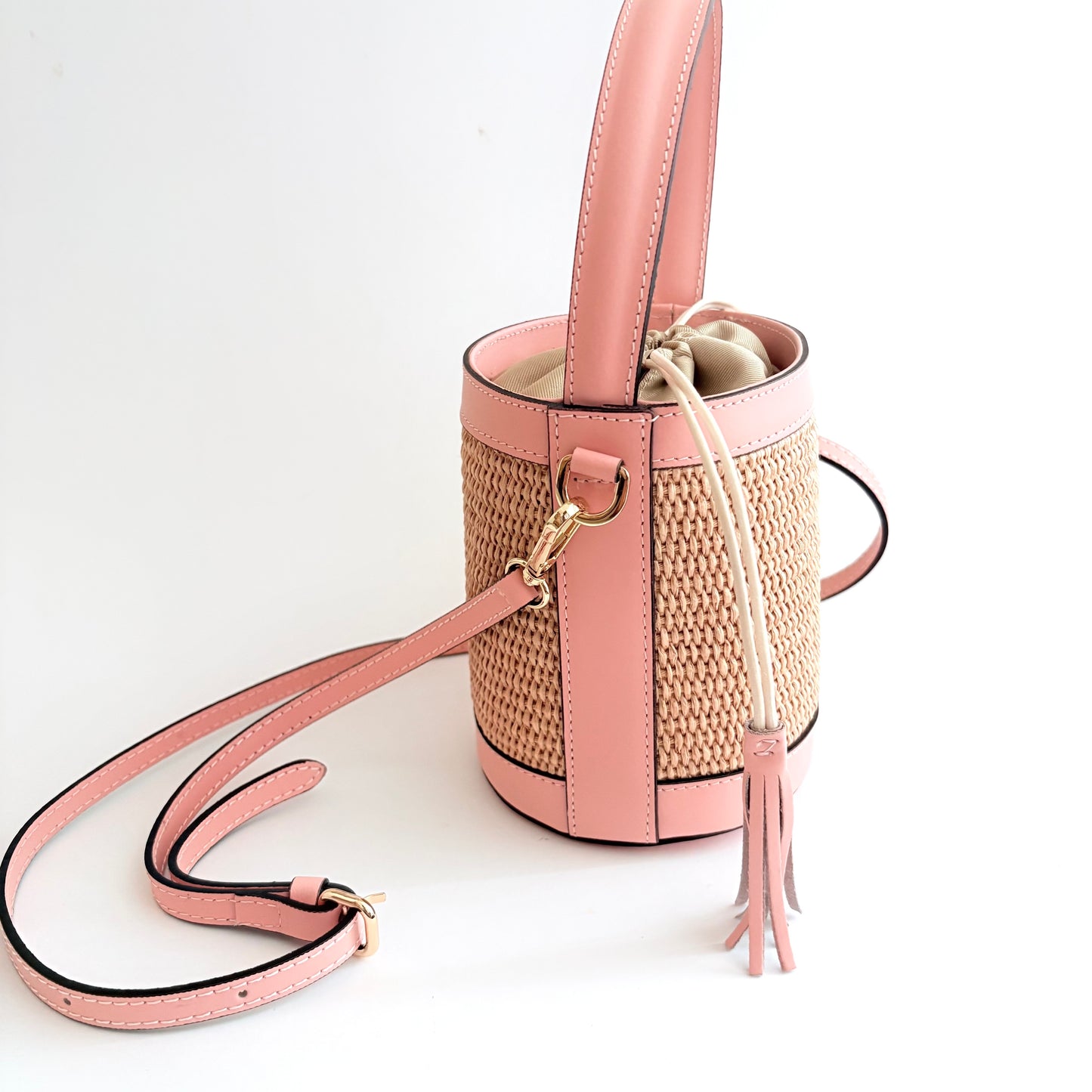 Heaven's 27 Raffia Light Pink Raffia Bucket Bag